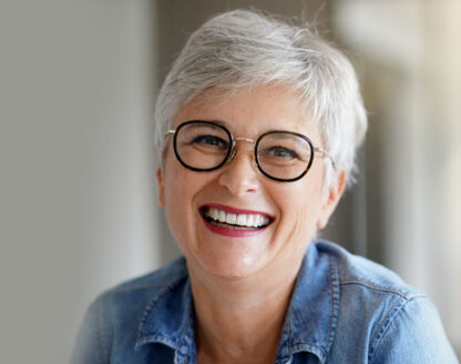 What are the different applications of Dentures 